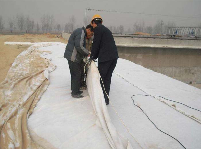 �L�z������ʩ���F��